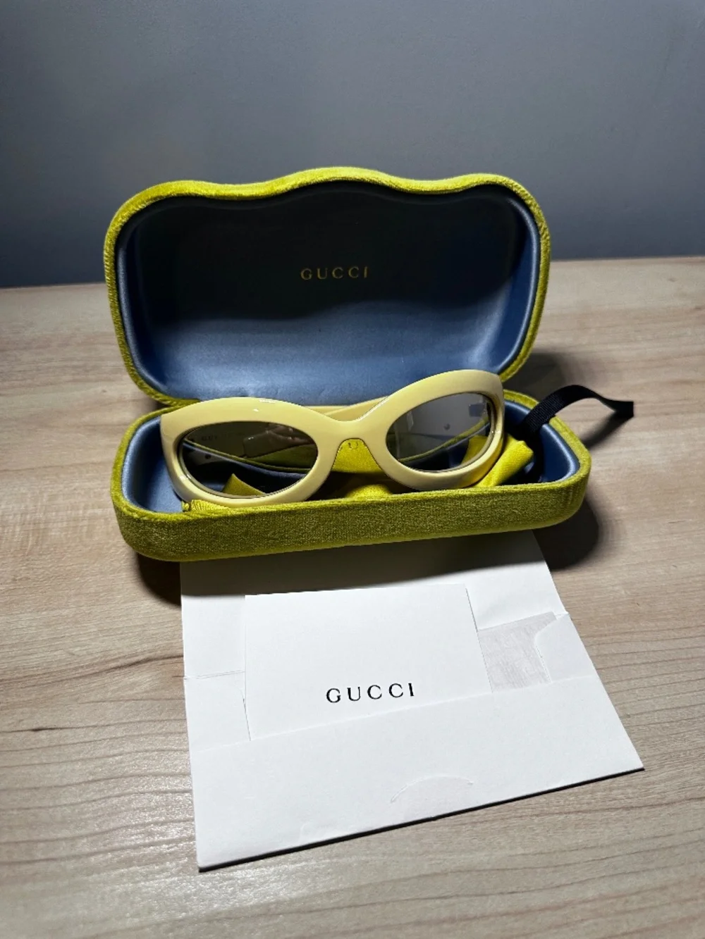 GUCCI GLASSES